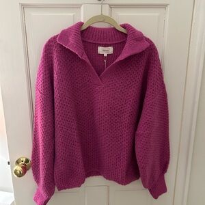 XiRENA Fuchsia V-Neck Sweater